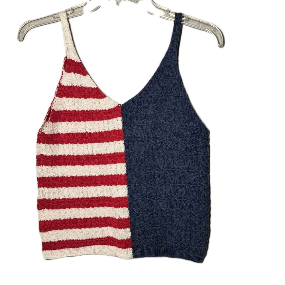 Moon & Madison American Flag Knit Sweater Tank Top Medium Red White Blue Stars - Picture 2 of 7